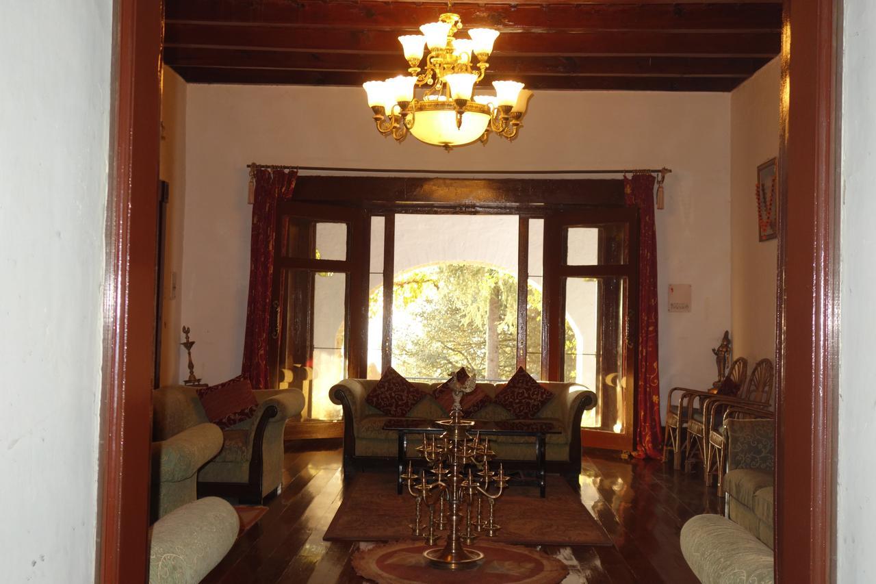 Hotel Khali Estate Binsar Exterior foto